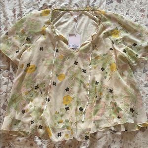 NWT Floral Lauren Conrad Blouse